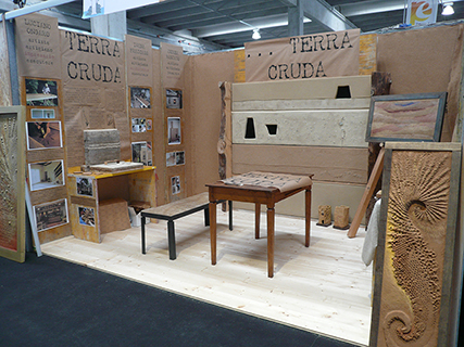 Progetto e realizzazione dello stand per la fiera 4 passi – Riprendiamoci la terra – espositore della terra 5^ edizione 2009 a Treviso (Tv).